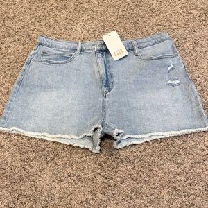 NWT! GIANNI BINI SHORTS